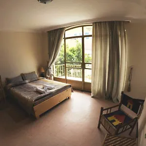 Mr. Martins Cozy Place Hotel